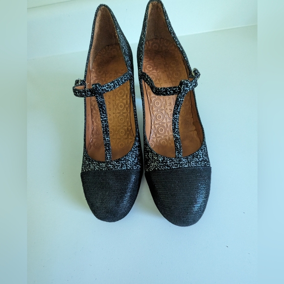 Chie Mihara T-Strap Mary Janes - Picture 2 of 3